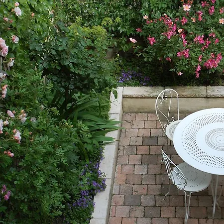 Couette-café Maison Conti