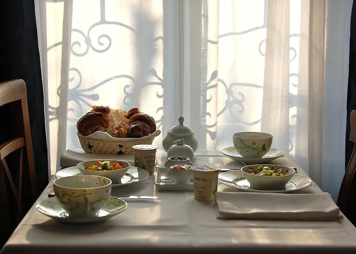 Oda ve Kahvaltı Maison Conti 2*